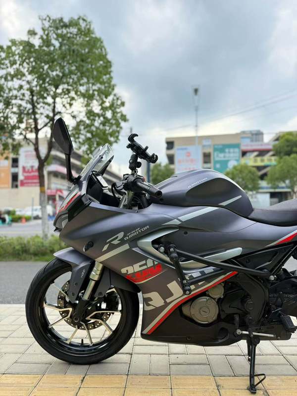 二手QJMOTOR赛250