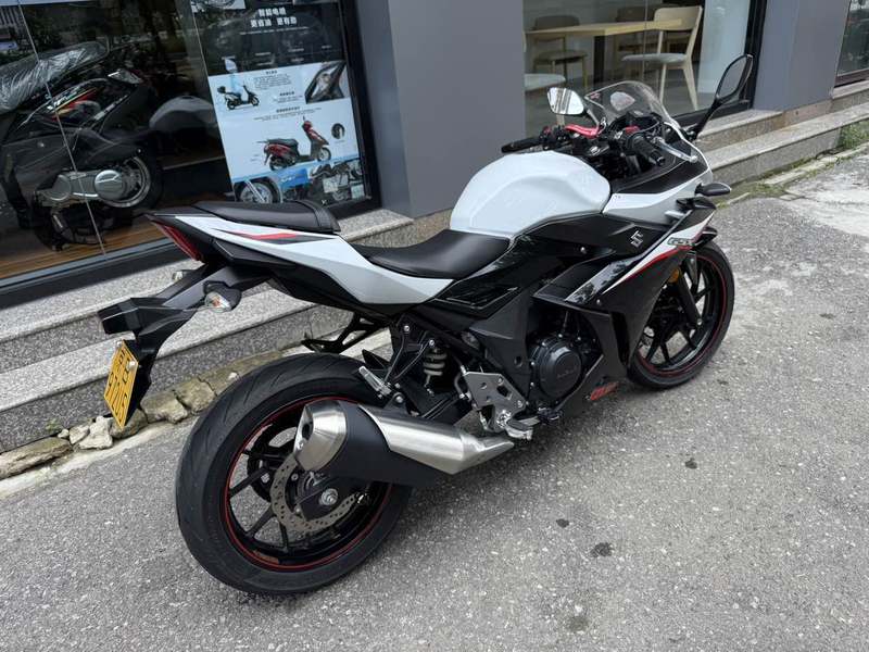 二手豪爵铃木GSX250R