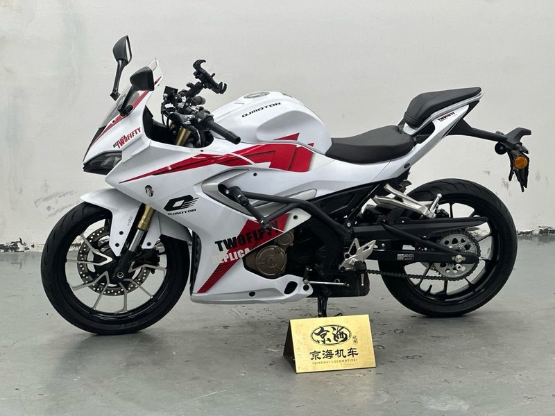二手QJMOTOR赛250