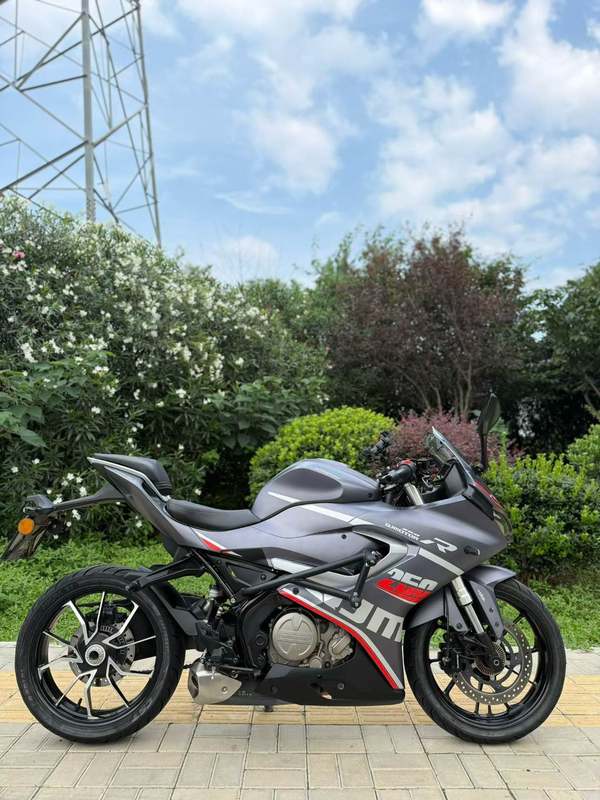 二手QJMOTOR赛250