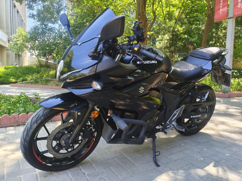 二手豪爵铃木GSX250R