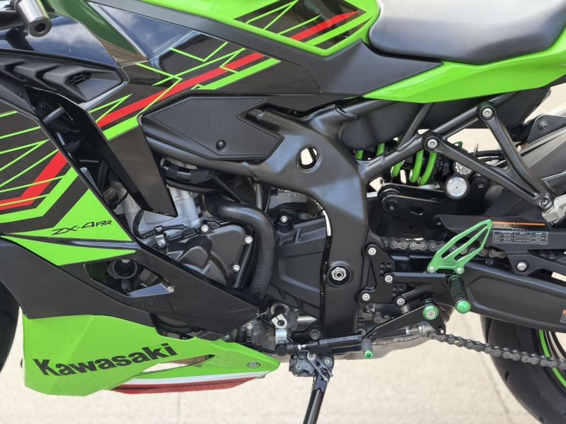 二手川崎ZX-4R
