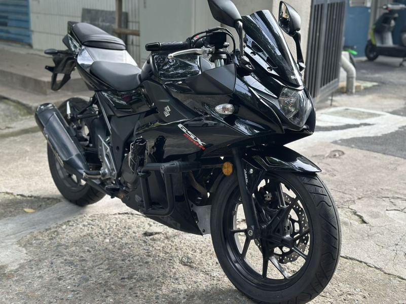 二手豪爵铃木GSX250R