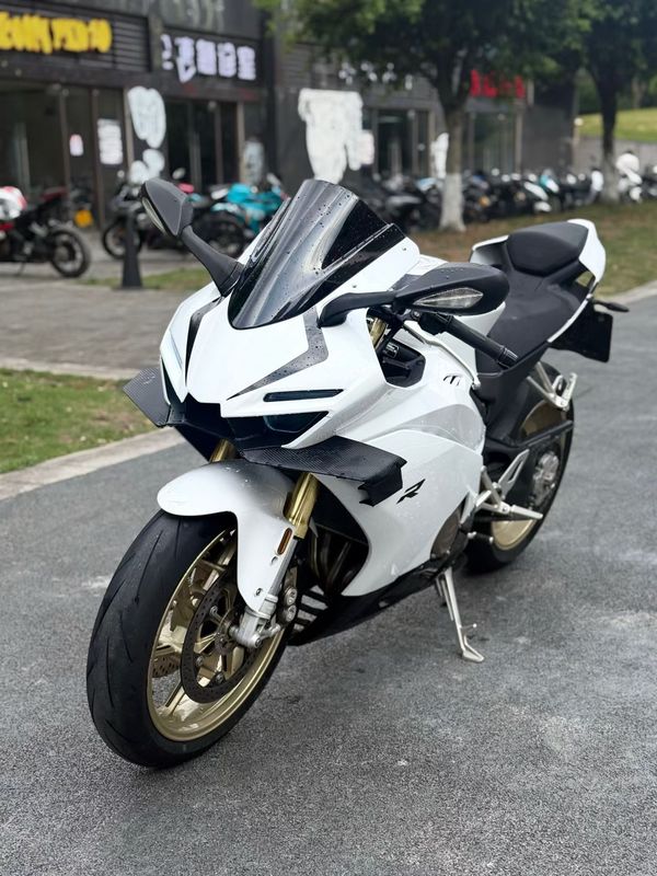 二手张雪机车500RR