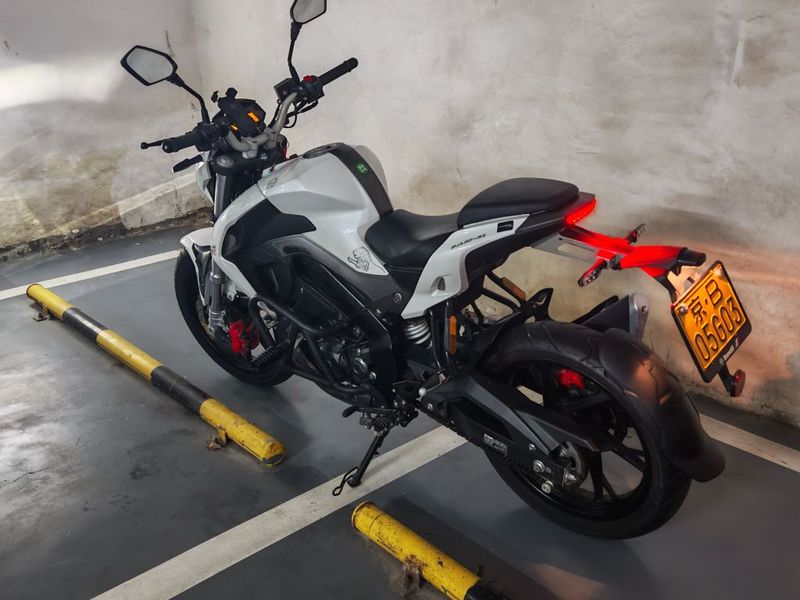 二手贝纳利小迅龙 BN150S