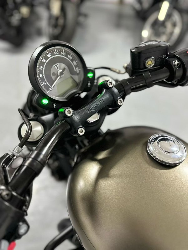 二手凯旋Bonneville Bobber