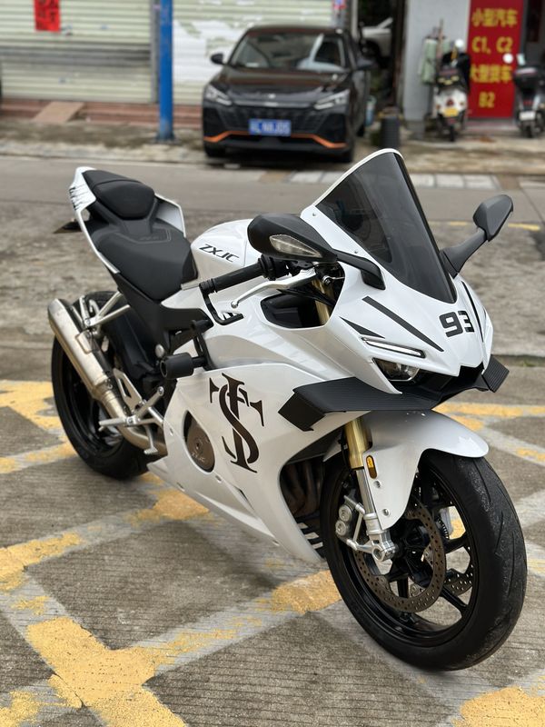 二手张雪机车500RR