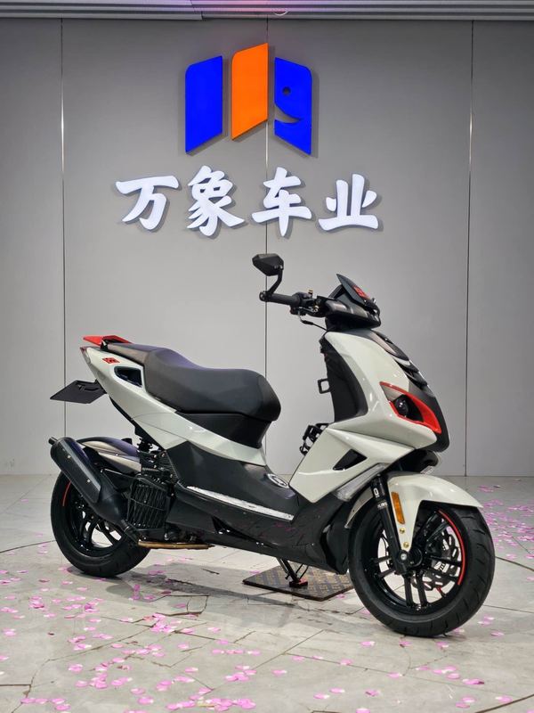 二手标致SPEEDFIGHT 4+