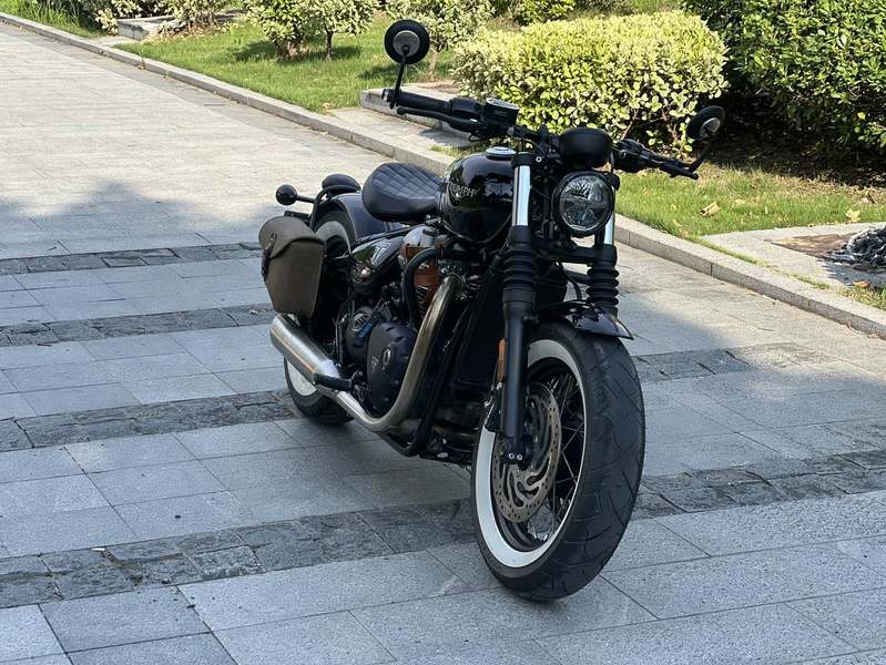 二手凯旋Bonneville Bobber