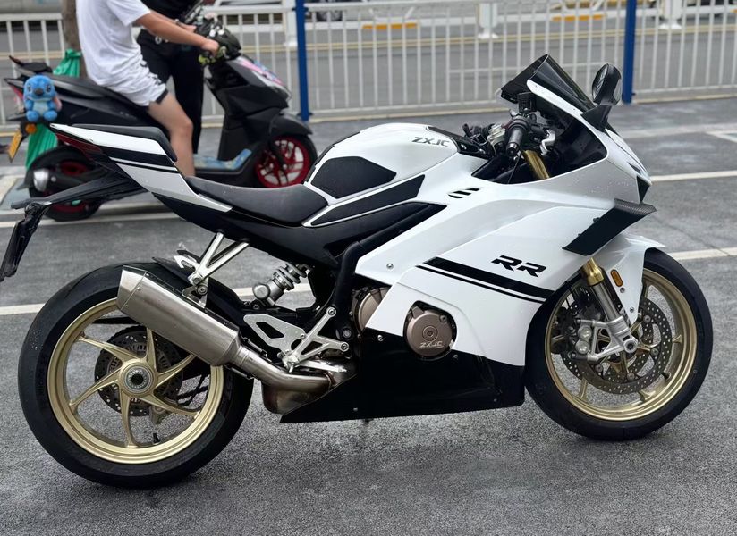 二手张雪机车500RR