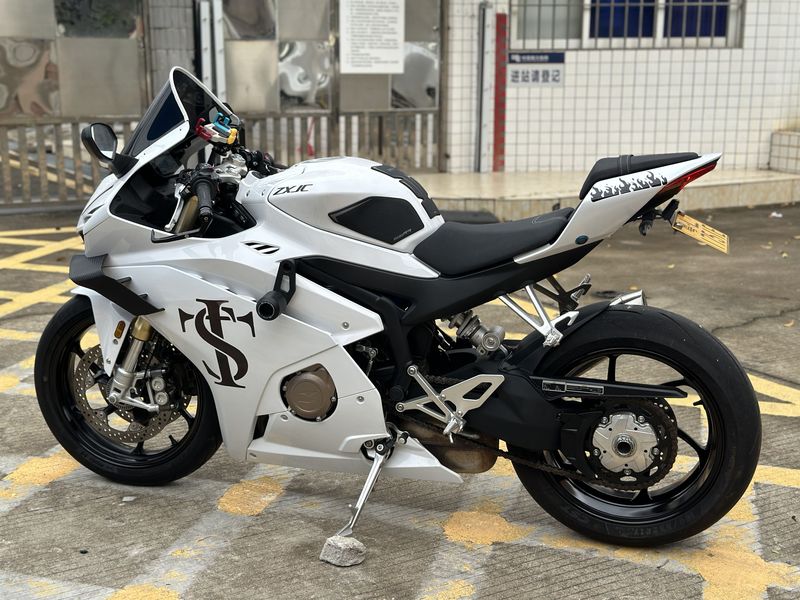 二手张雪机车500RR