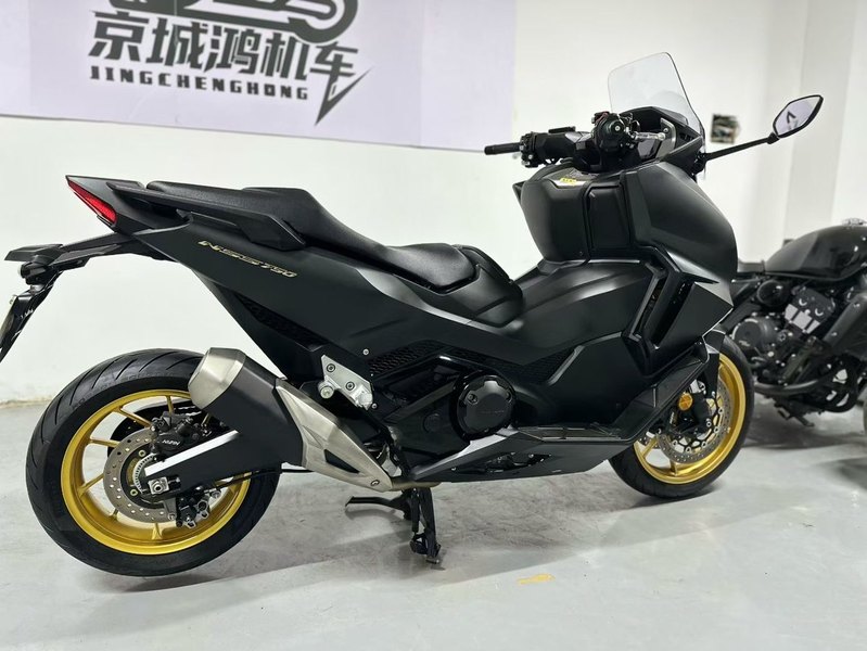 二手本田NSS750