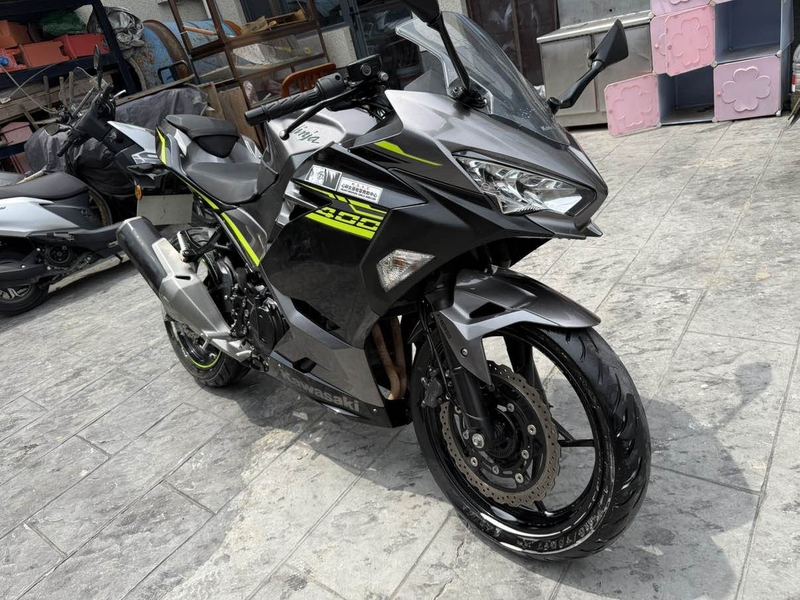 二手川崎Ninja 400