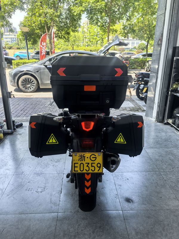 二手豪爵铃木DL250