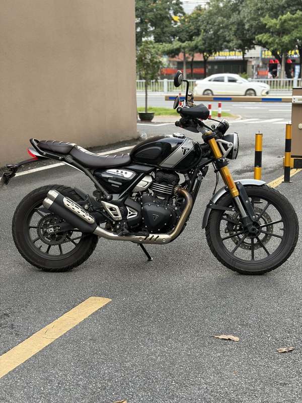 二手凯旋Scrambler 400 X