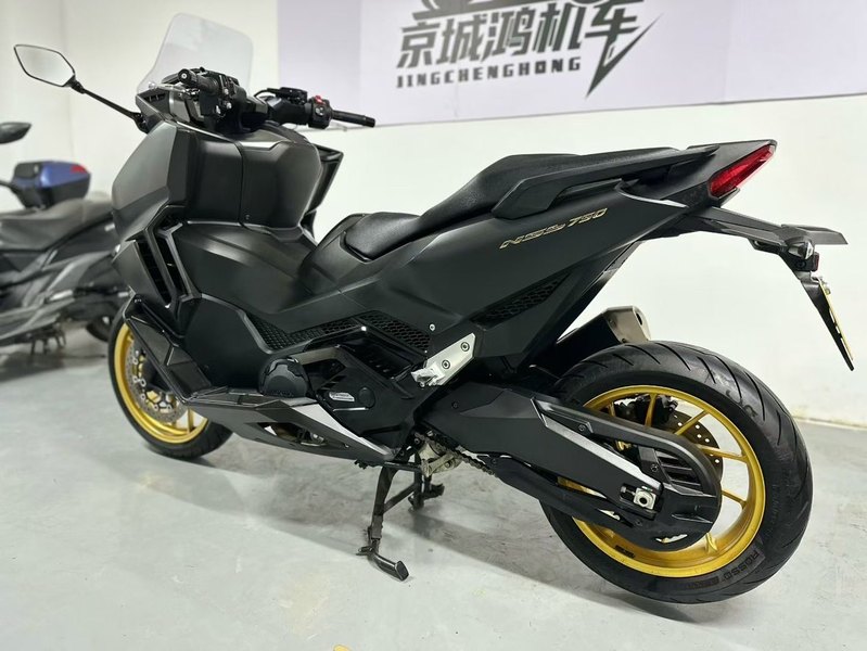 二手本田NSS750