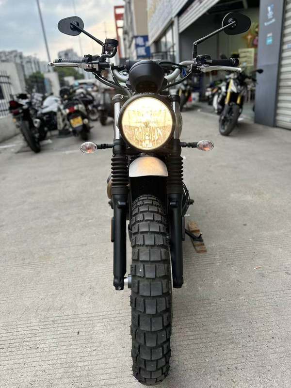 二手凯旋Scrambler 900