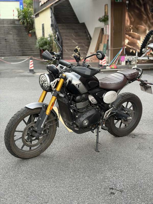 二手凯旋Scrambler 400 X