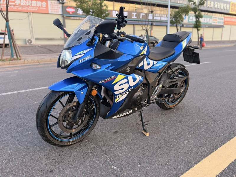 二手豪爵铃木GSX250R