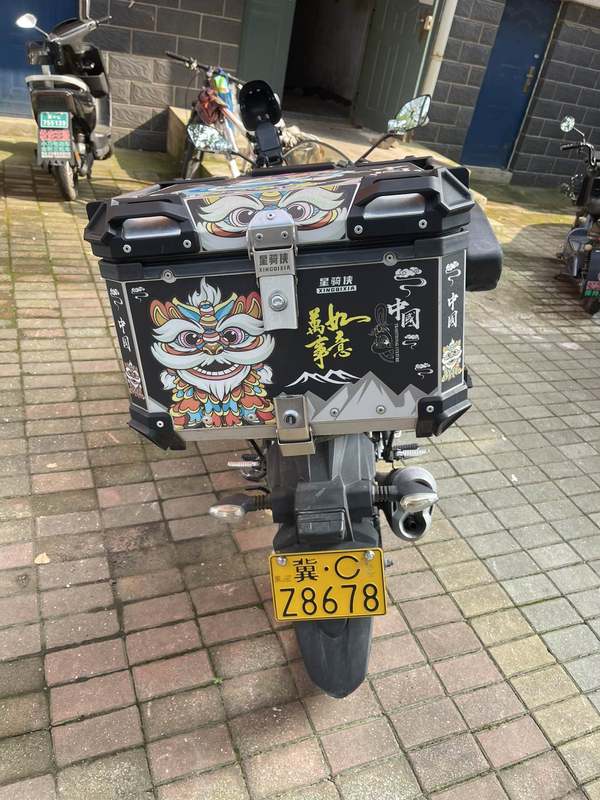 二手济南铃木极客飒 Gixxer 155