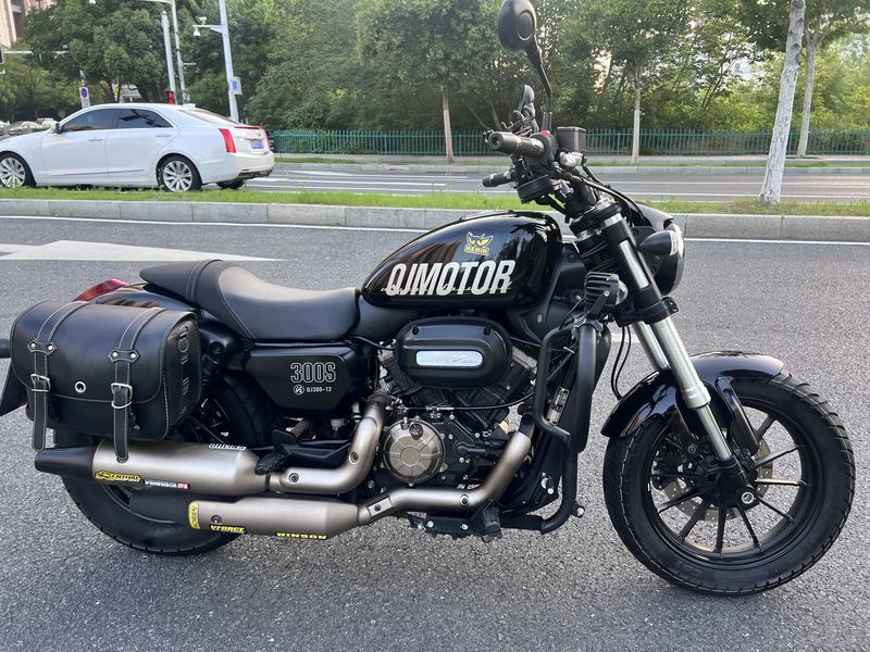 二手QJMOTOR闪300