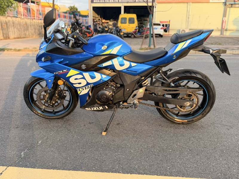 二手豪爵铃木GSX250R