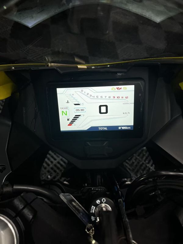 二手贝纳利龙卷风 Tornado 302R