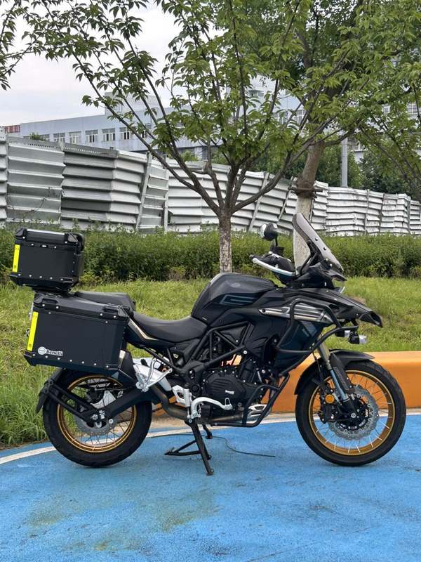 二手贝纳利TRK552