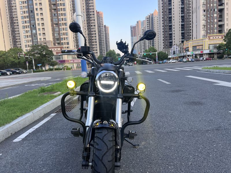 二手QJMOTOR闪300