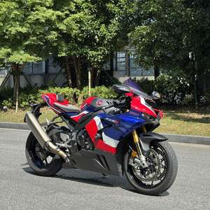 二手本田CBR 1000 RR-R