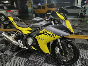 二手贝纳利龙卷风 Tornado 302R