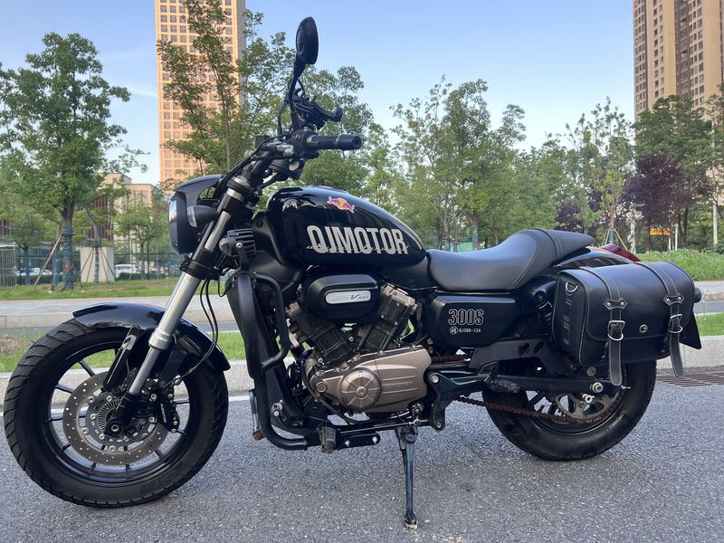 二手QJMOTOR闪300