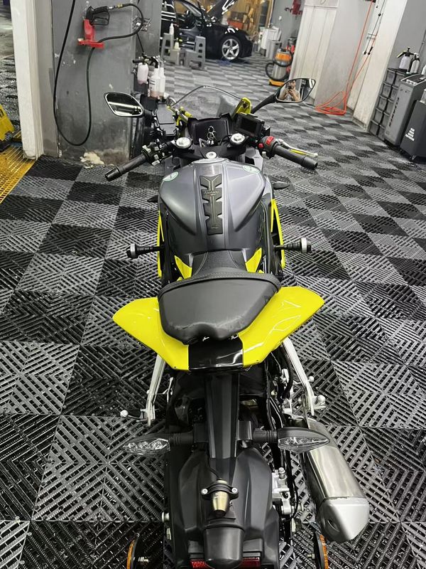 二手贝纳利龙卷风 Tornado 302R