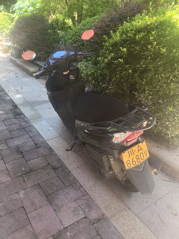 二手雅马哈New Grand Filano 125 Hybrid