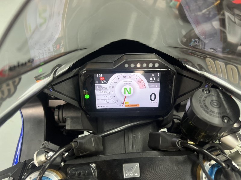 二手本田CBR 1000 RR-R