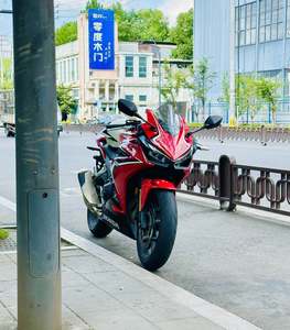 二手本田CBR400R