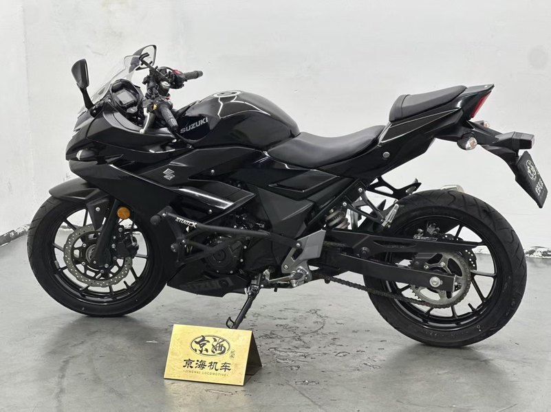 二手豪爵铃木GSX250R