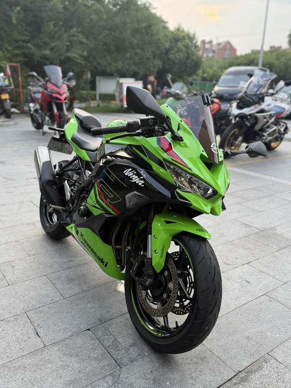 二手川崎ZX-4R