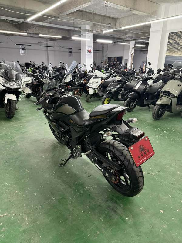 二手豪爵铃木GSX250R