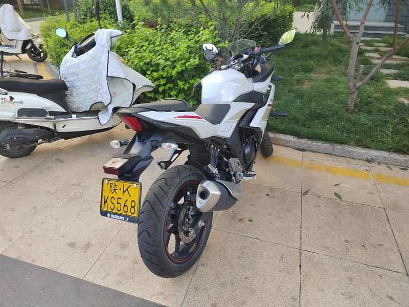 二手豪爵铃木GSX250R