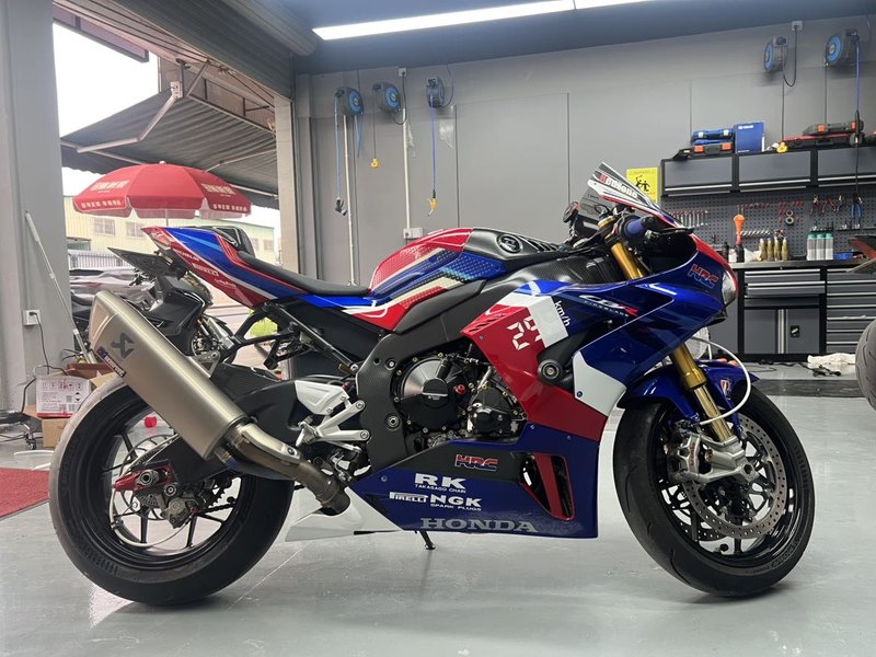 二手本田CBR 1000 RR-R