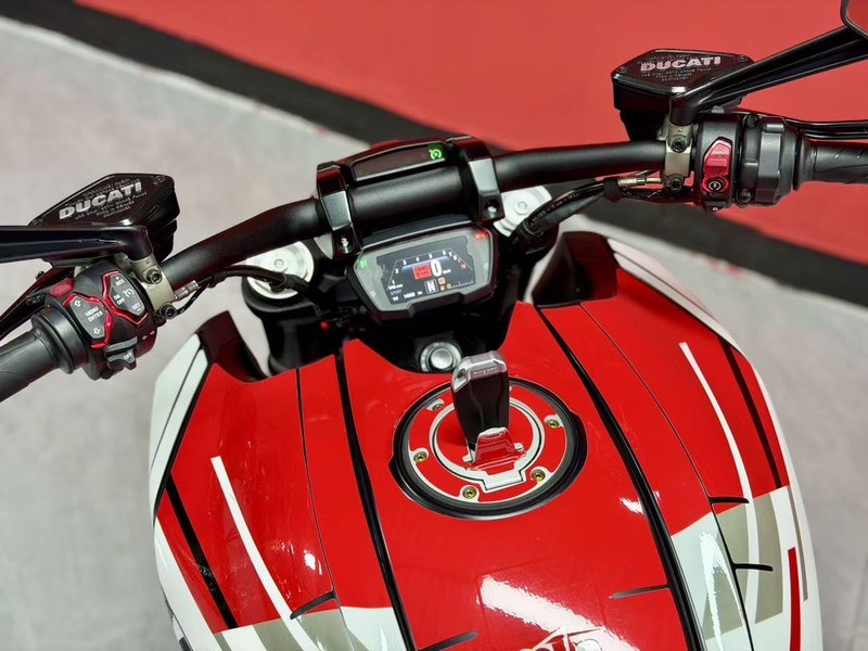 二手杜卡迪Diavel 