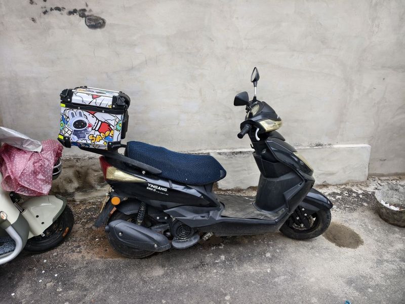 二手银钢侠霍克YG125T-30