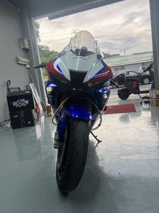 二手本田CBR 1000 RR-R