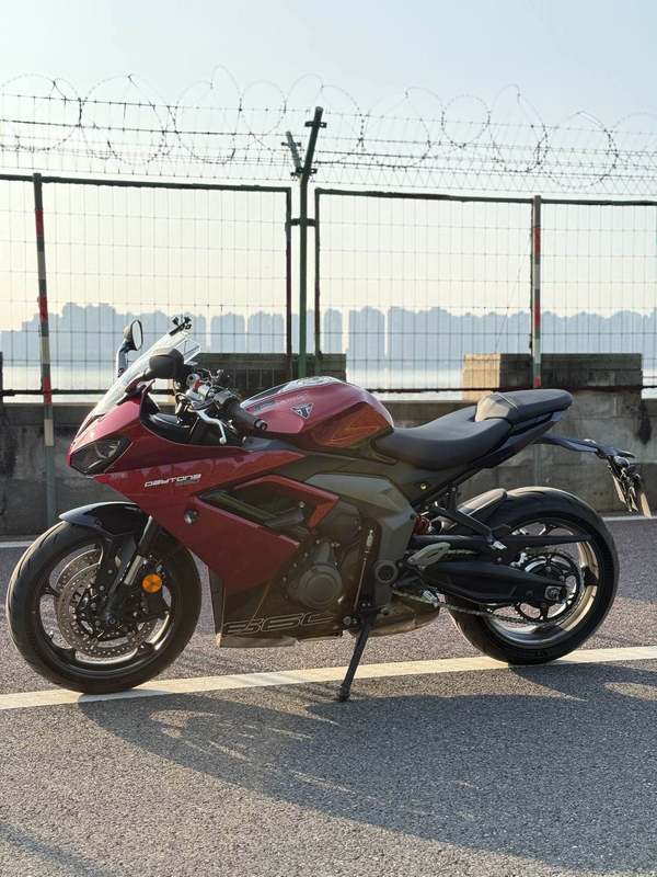 二手凯旋Daytona 660