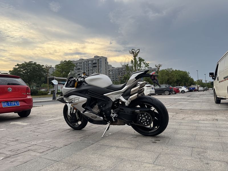 二手春风750SR-S