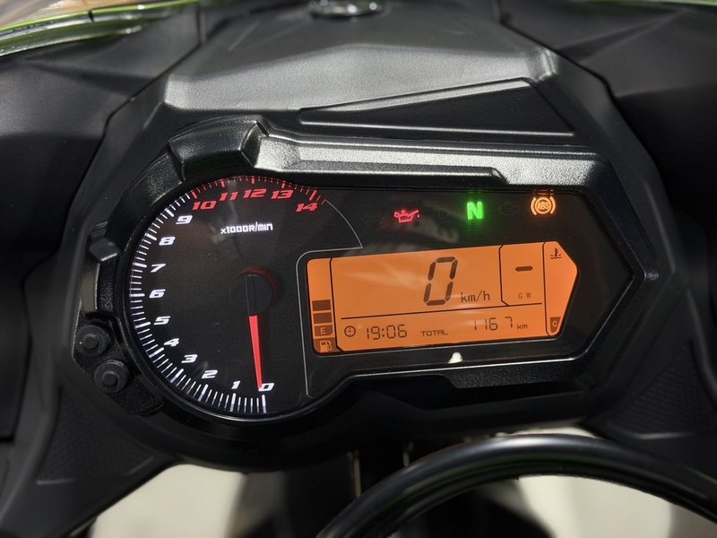 二手贝纳利龙卷风 Tornado 302R