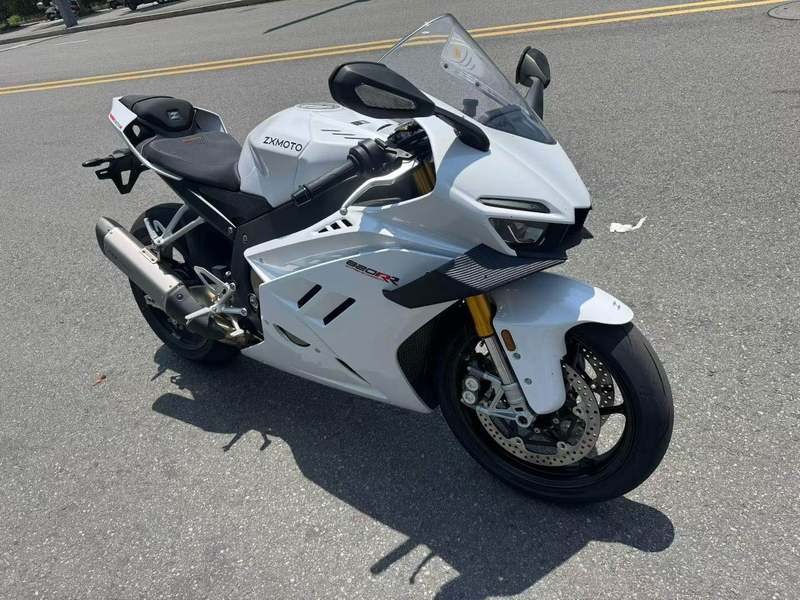 二手张雪机车820RR