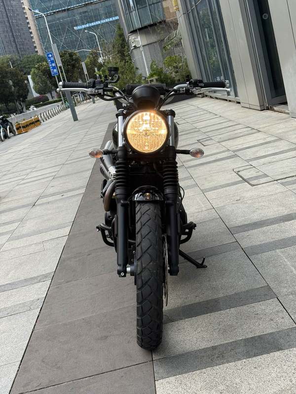 二手凯旋Scrambler 900