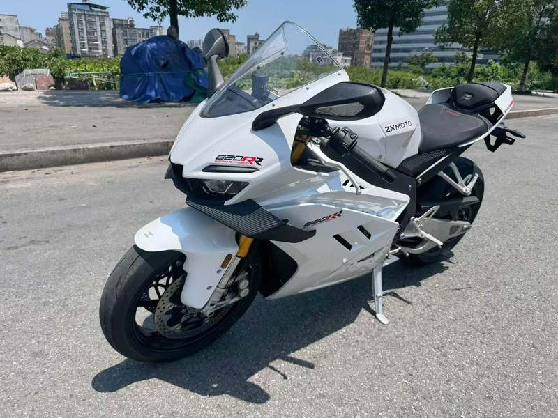 二手张雪机车820RR